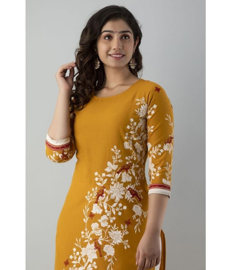 Low Price Offer on Kurtas & Kurtis for Women