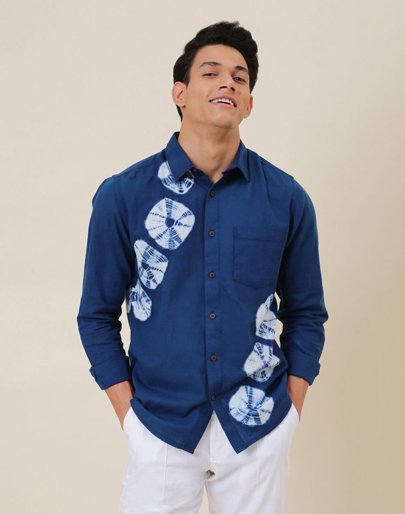 Men Regular Fit Printed Spread Casual Shirt