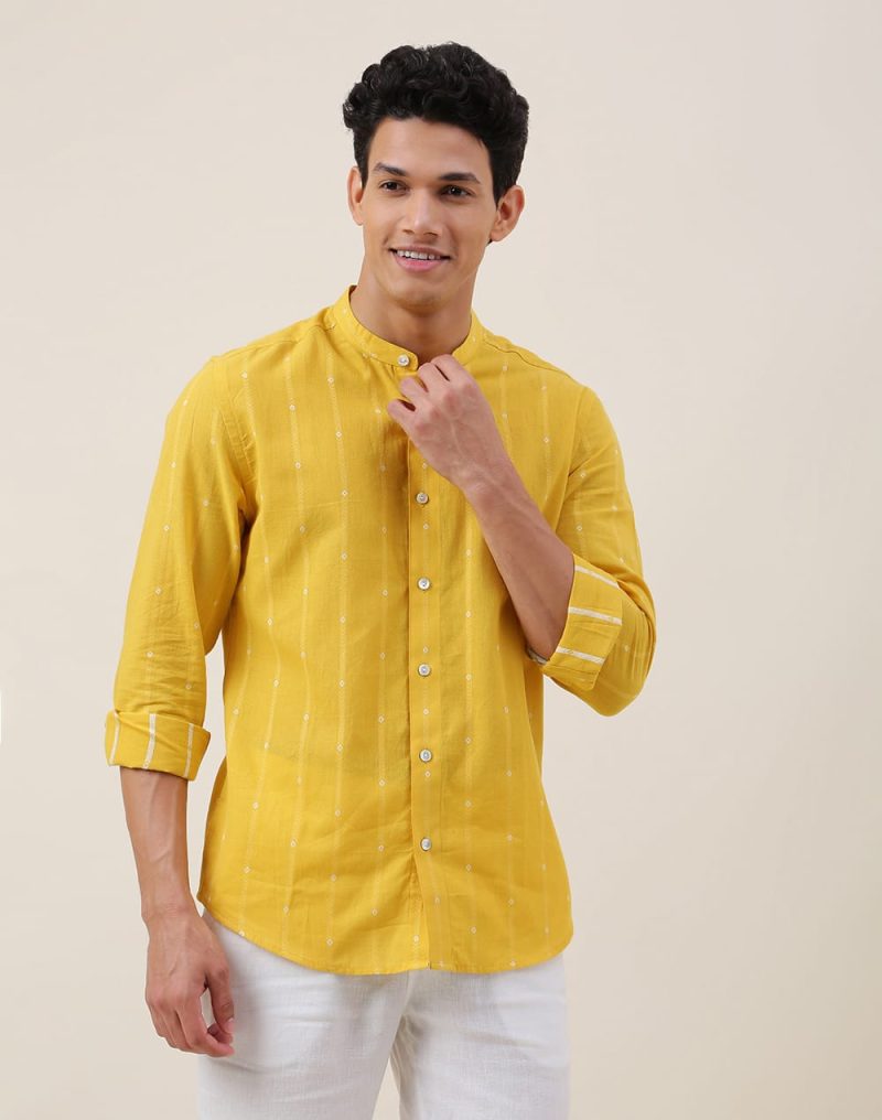 Men Regular Fit Printed Spread Casual Shirt