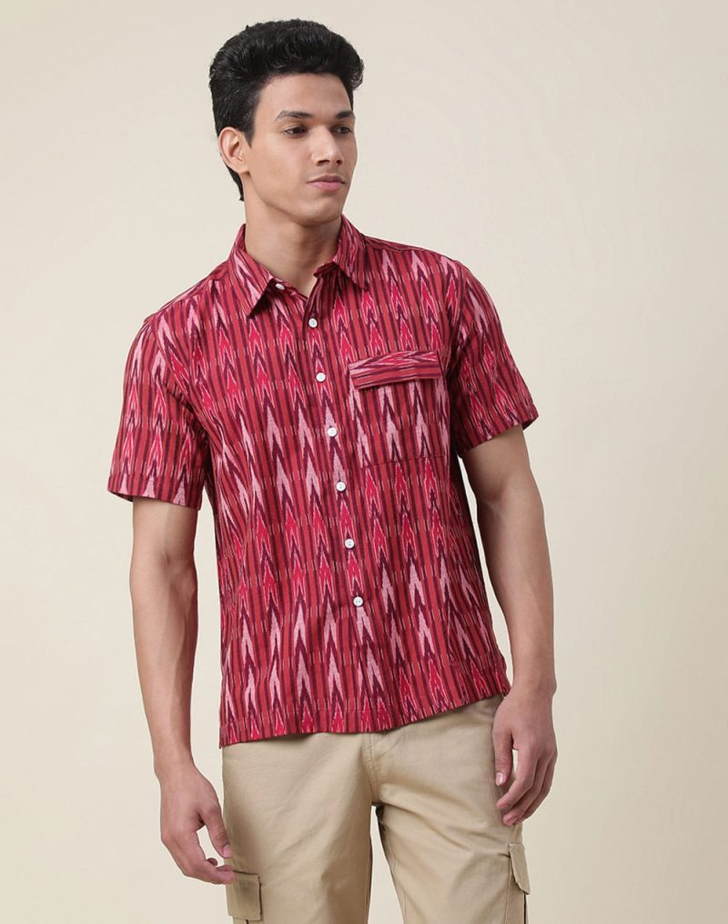 Men Regular Fit Printed Spread Casual Shirt