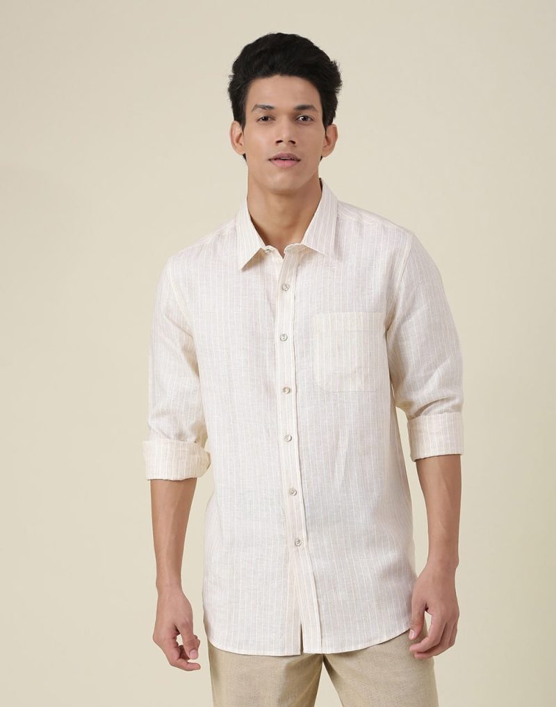 Men Regular Fit Printed Spread Casual Shirt