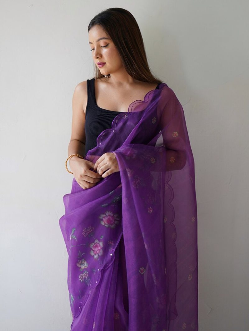 women printed saree - Image 3