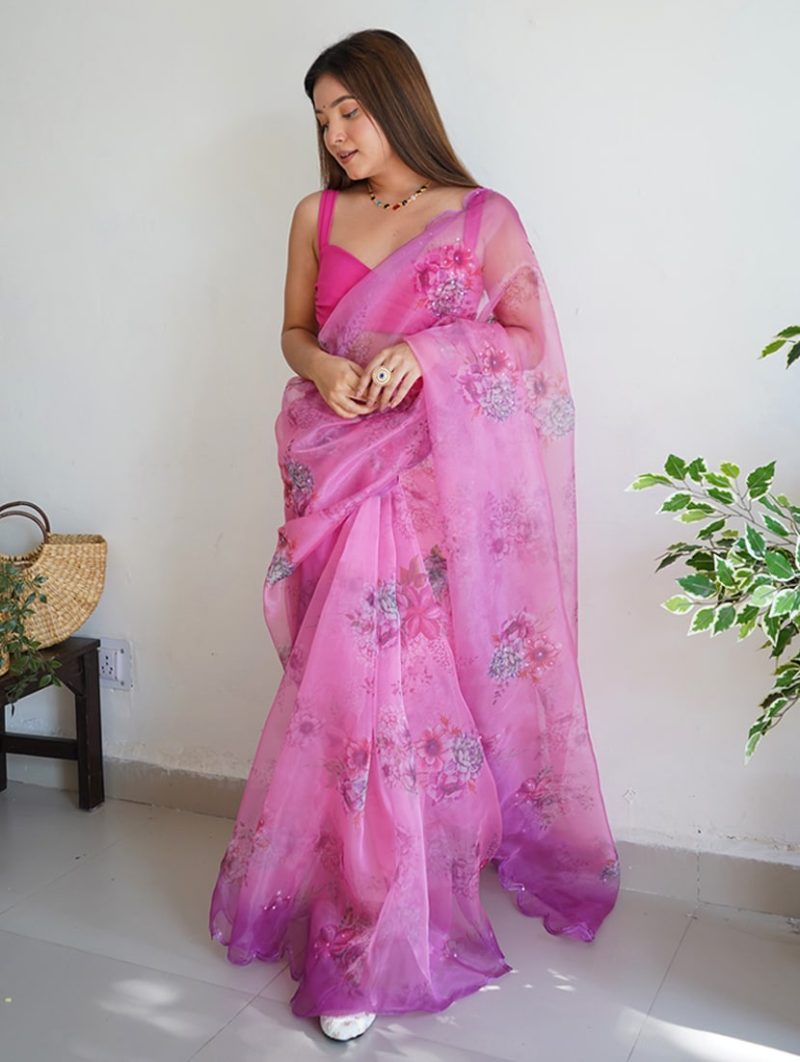 women printed saree