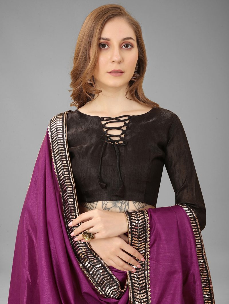women's bordered purple colored saree - Image 3