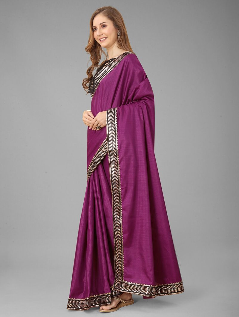women's bordered purple colored saree